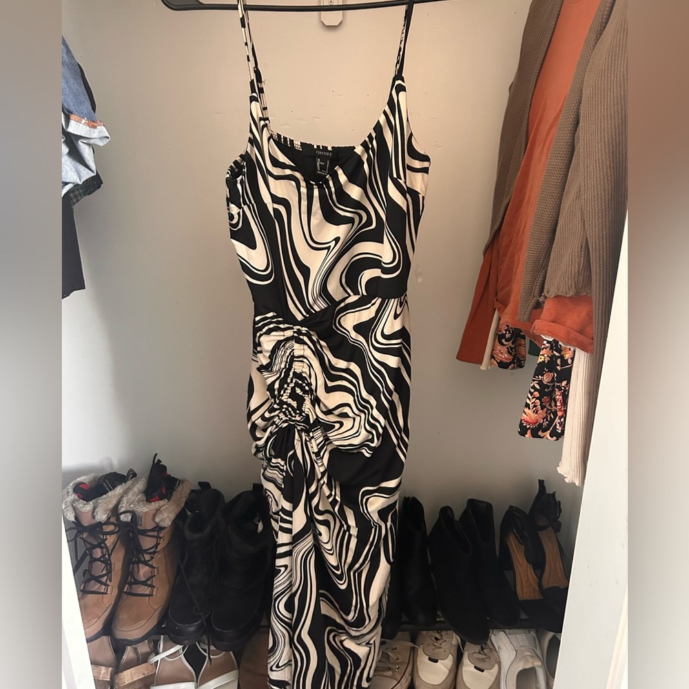Black and white form fitting dress